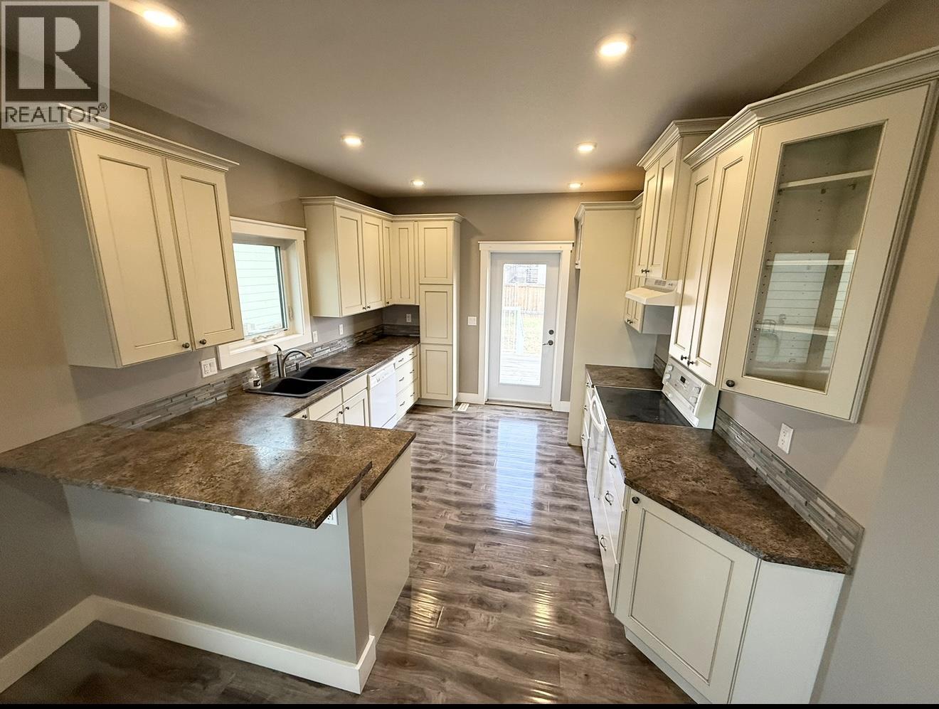 10511 111 STREET, Fort St. John