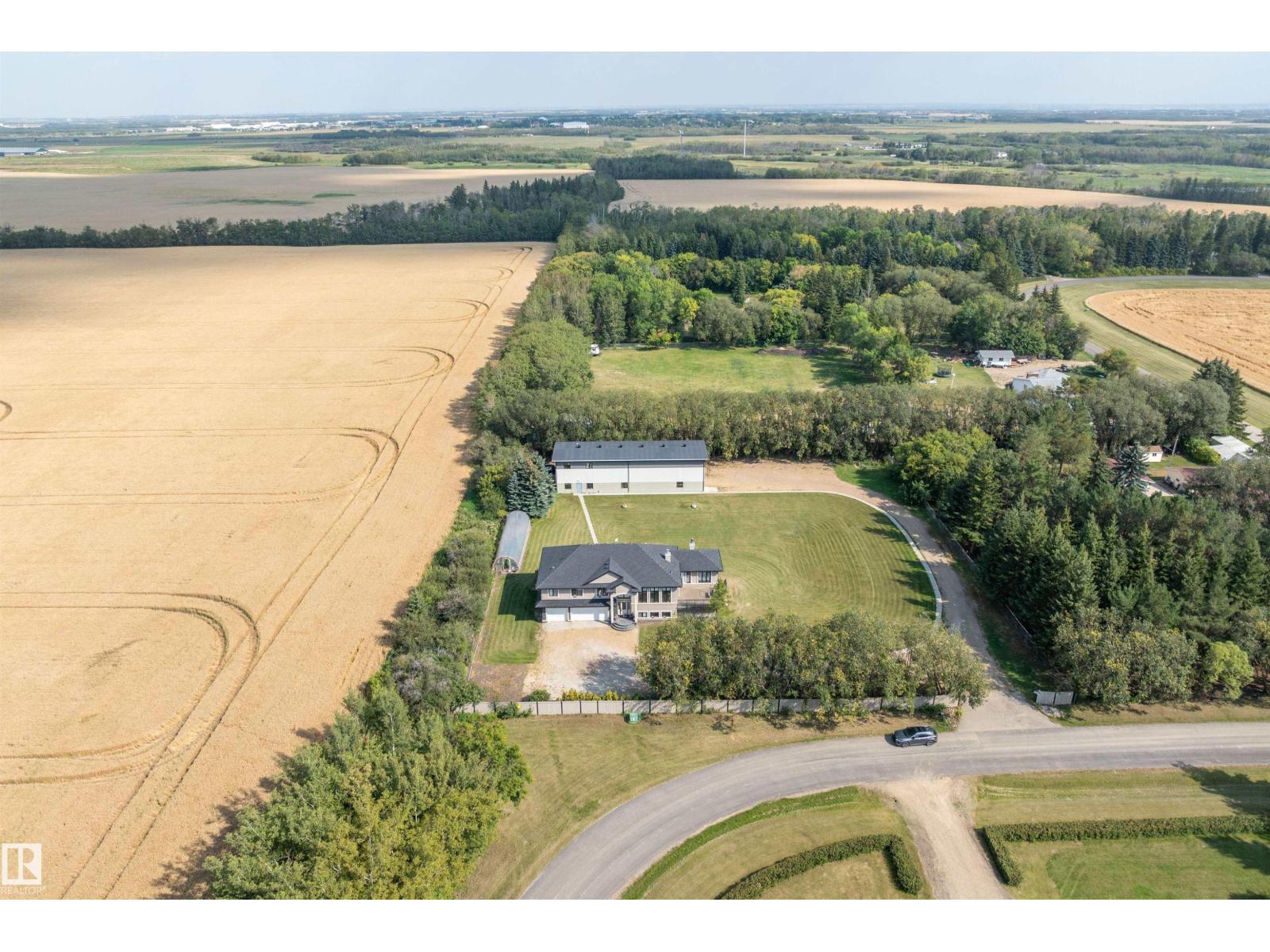 #9B 54231 Range Road 250, Rural Sturgeon County