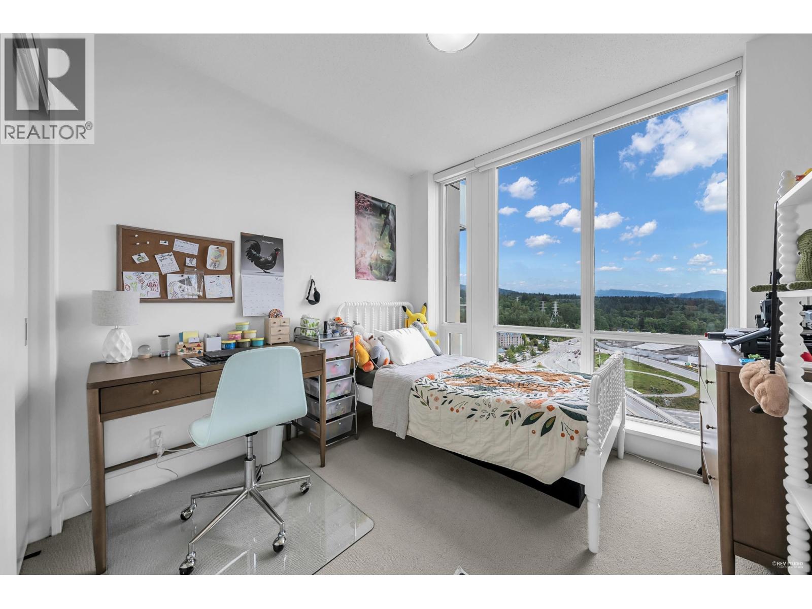 2104 1550 FERN STREET, North Vancouver