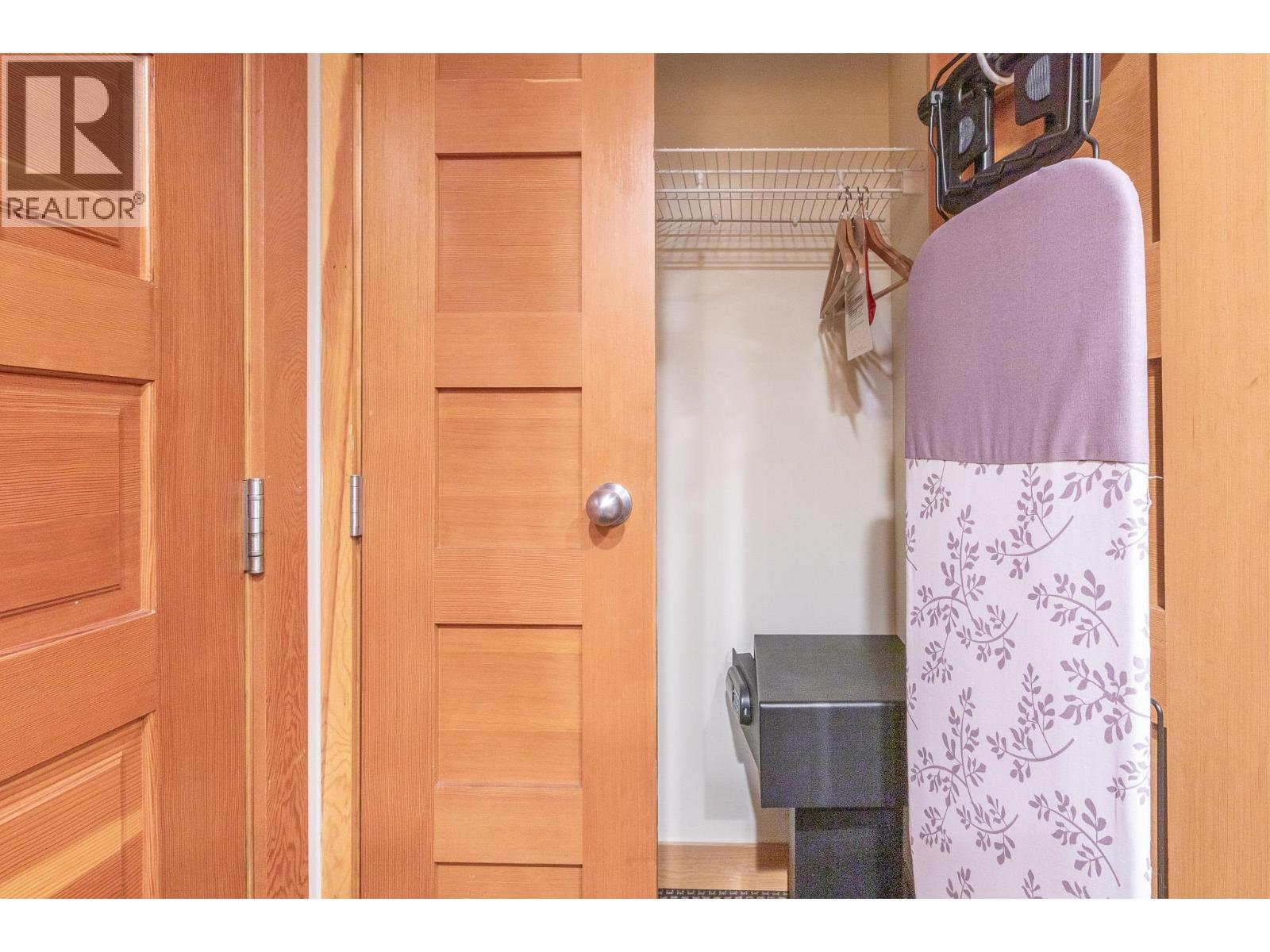 334D 2036 LONDON LANE, Whistler