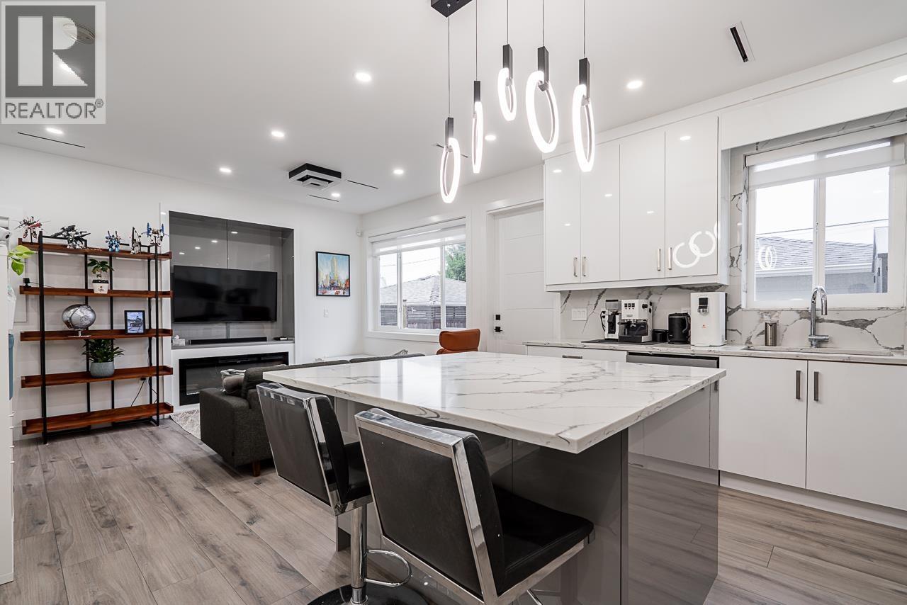 #2 4675 CANADA WAY, Burnaby