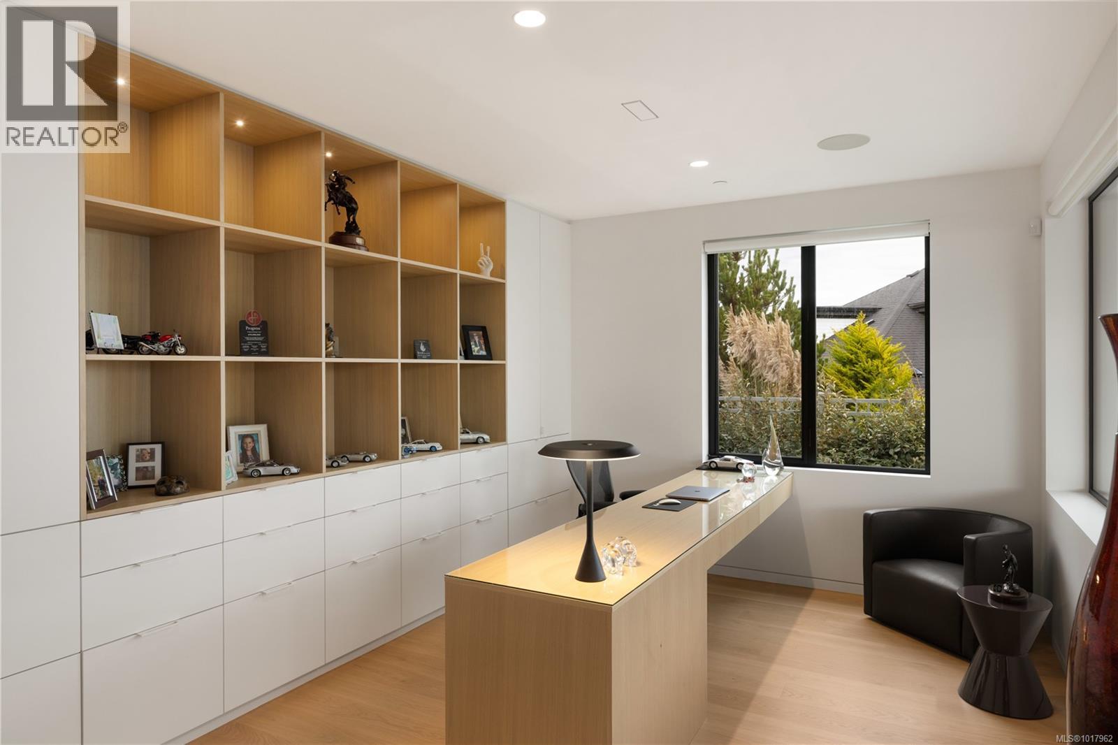  642 Beach Drive, Oak Bay