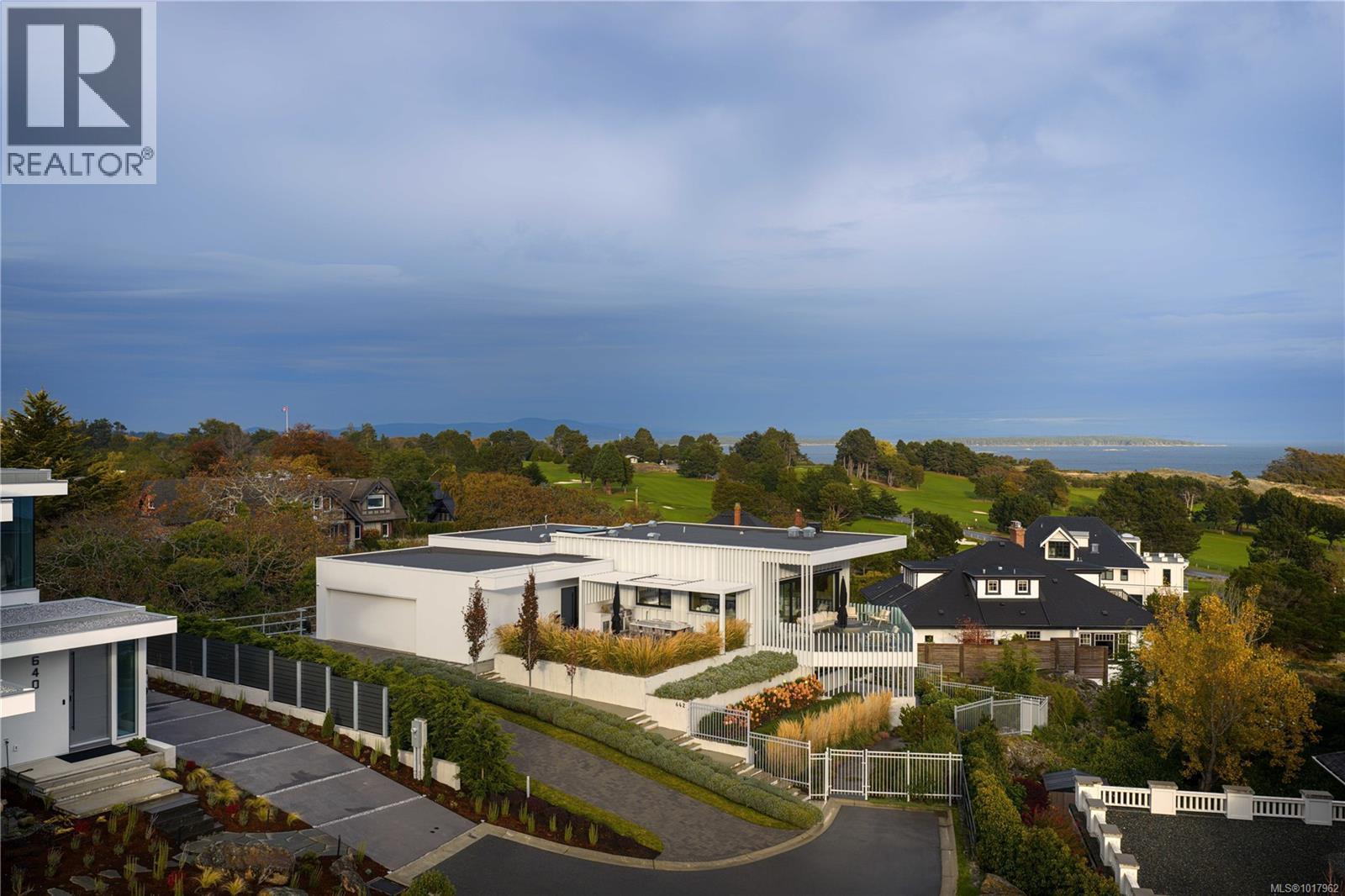  642 Beach Drive, Oak Bay