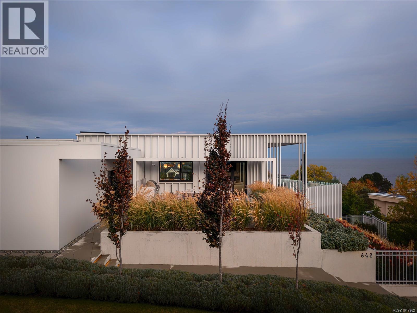  642 Beach Drive, Oak Bay
