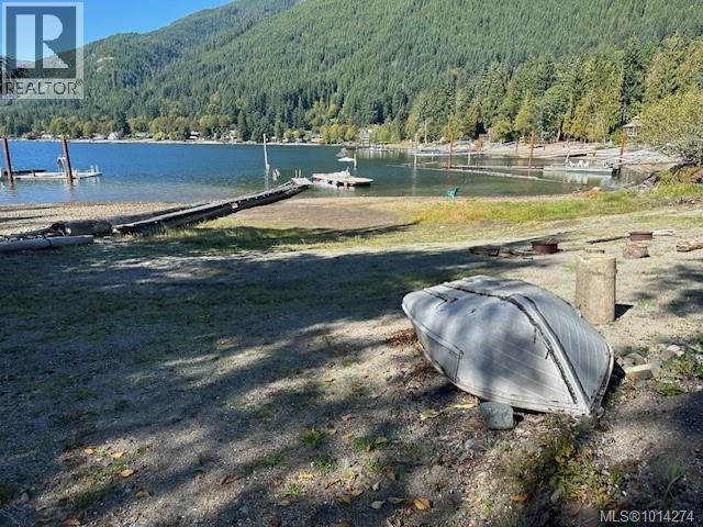 4 8290 Sa-seen-os Rd, Youbou