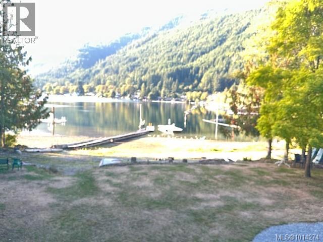 4 8290 Sa-seen-os Rd, Youbou