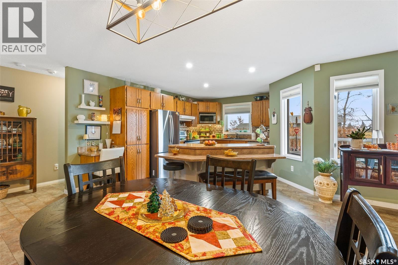 213 1st STREET - Photo 2 of 39, Beatty, Saskatchewan