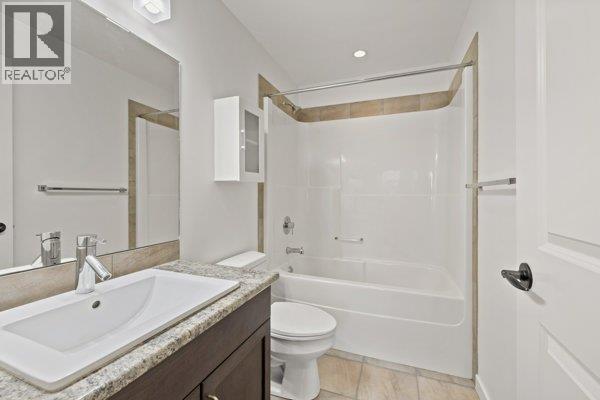 201 2142 Vasile Road, Kelowna