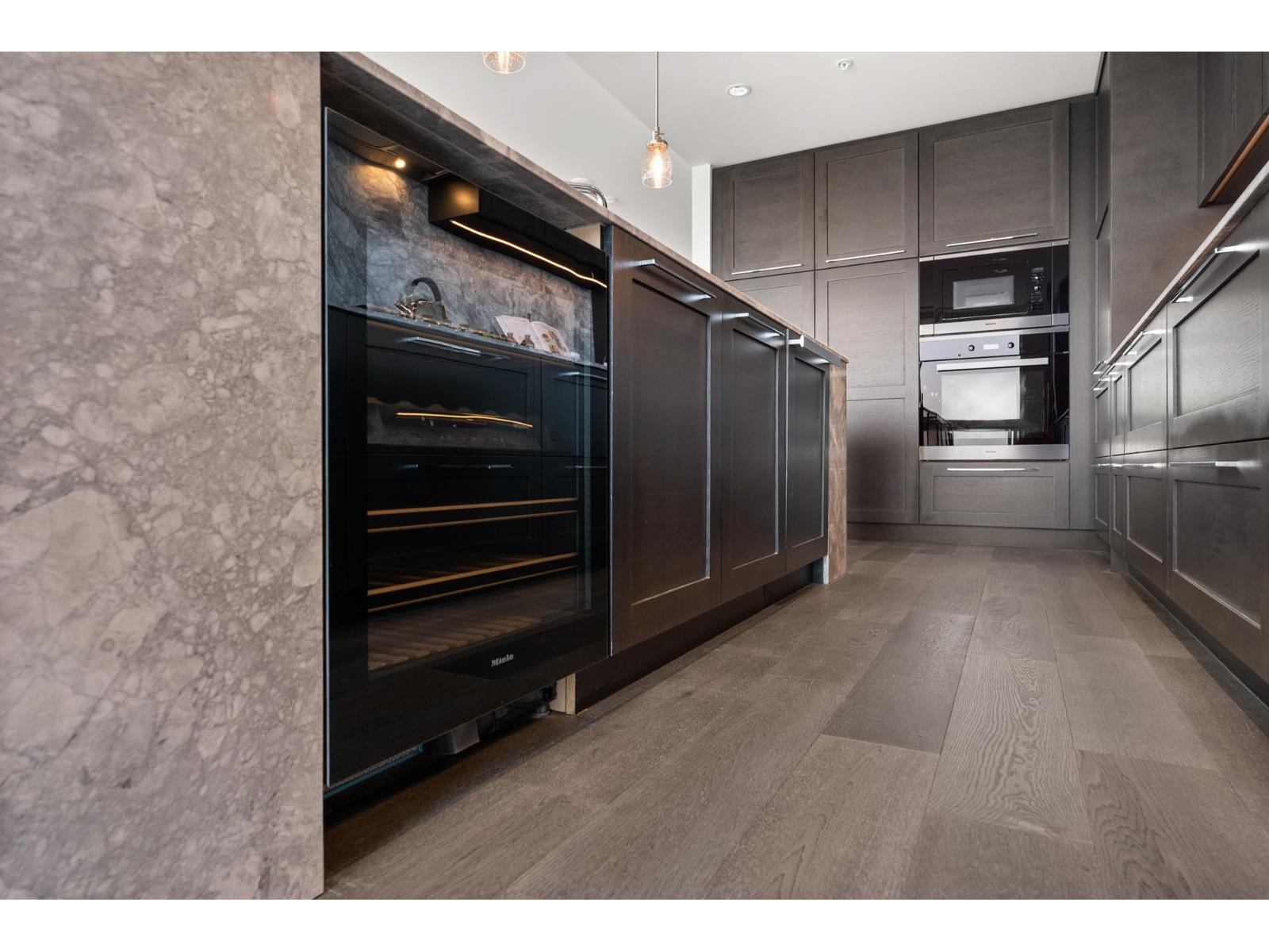 1701 1500 MARTIN STREET, White Rock