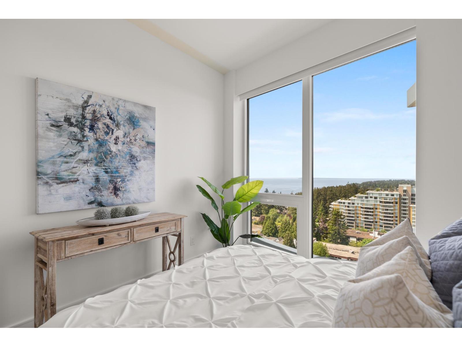 1701 1500 MARTIN STREET, White Rock