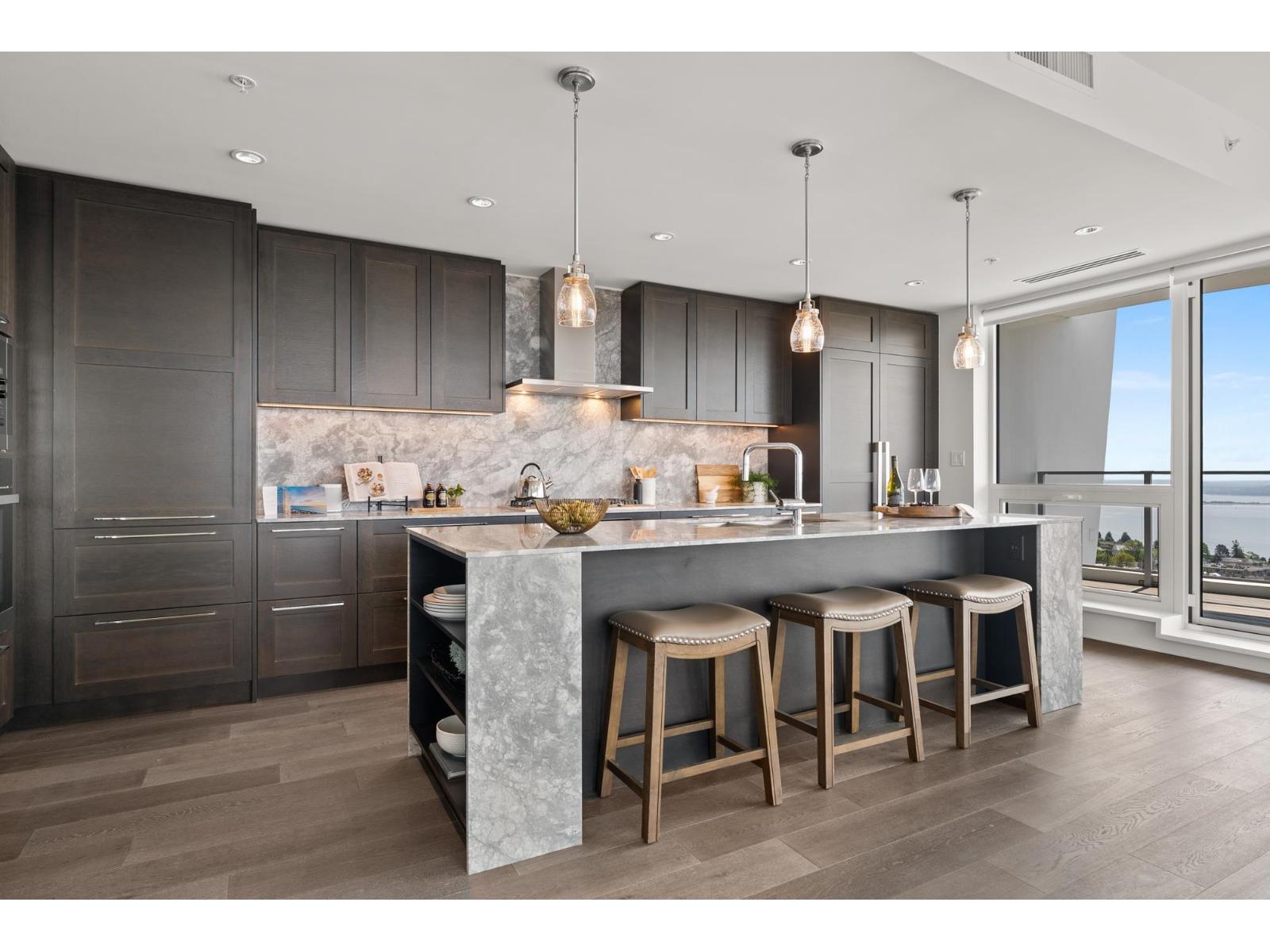 1701 1500 MARTIN STREET, White Rock