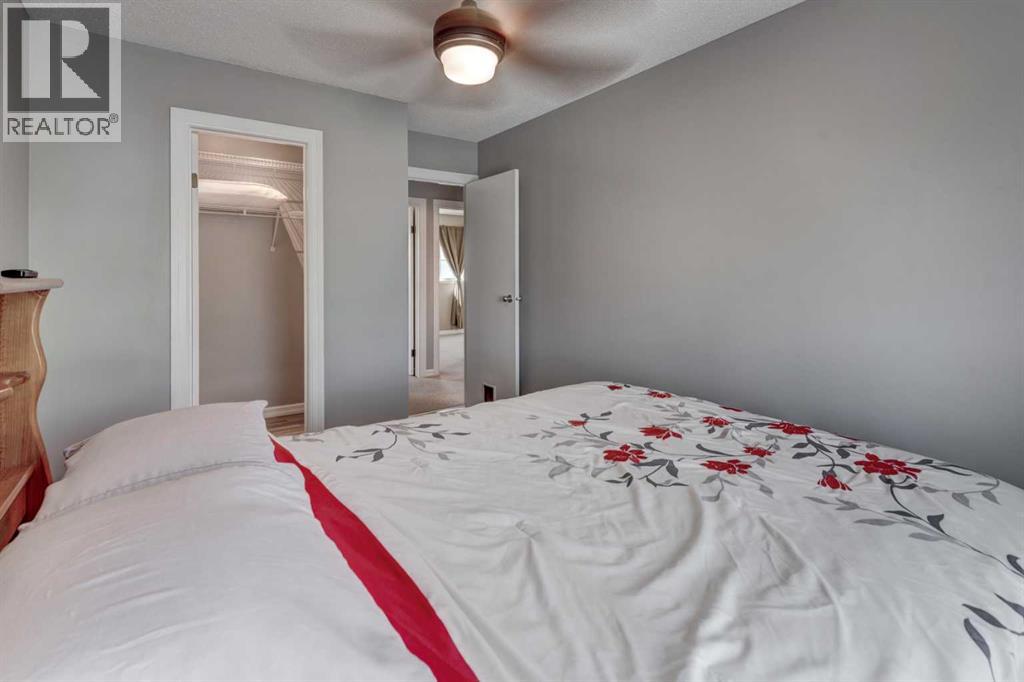 Single Family House for Sale in   Pensacola Crescent SE Penbrooke Meadows Calgary 