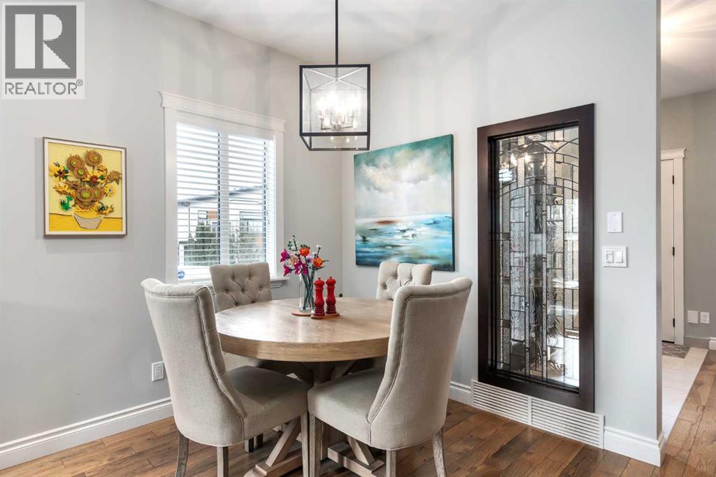 Single Family House for Sale in   Avenue SW Altadore Calgary 