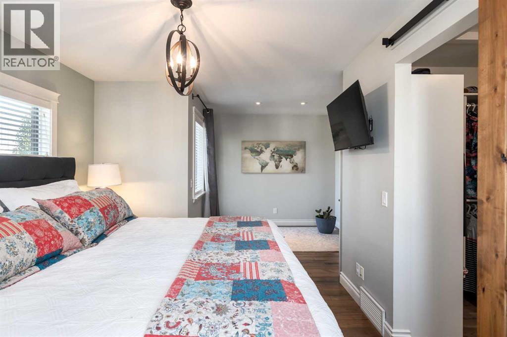 Single Family House for Sale in   Avenue SW Altadore Calgary 