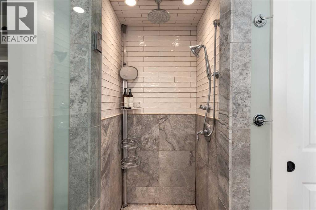 Single Family House for Sale in   Avenue SW Altadore Calgary 