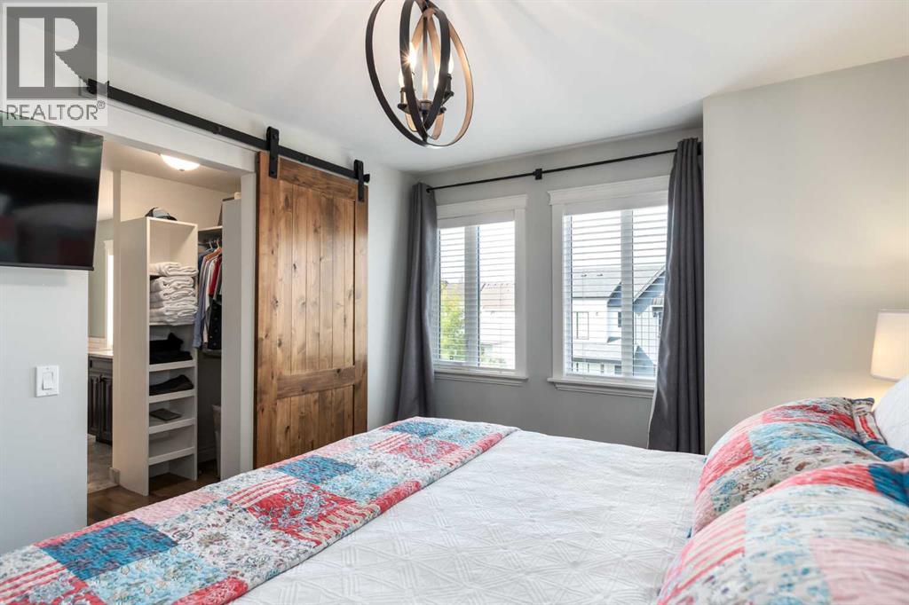 Single Family House for Sale in   Avenue SW Altadore Calgary 