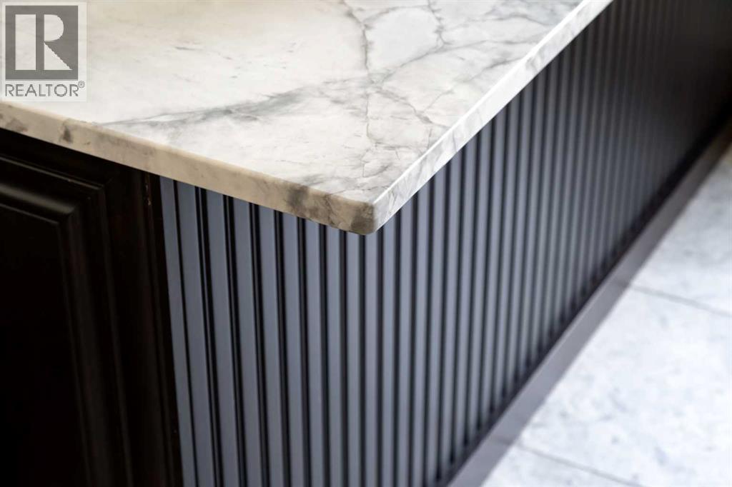 Single Family House for Sale in   Avenue SW Altadore Calgary 