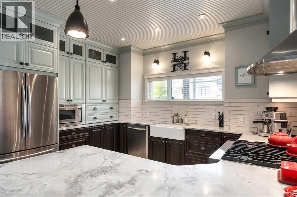 Single Family House for Sale in   Avenue SW Altadore Calgary 