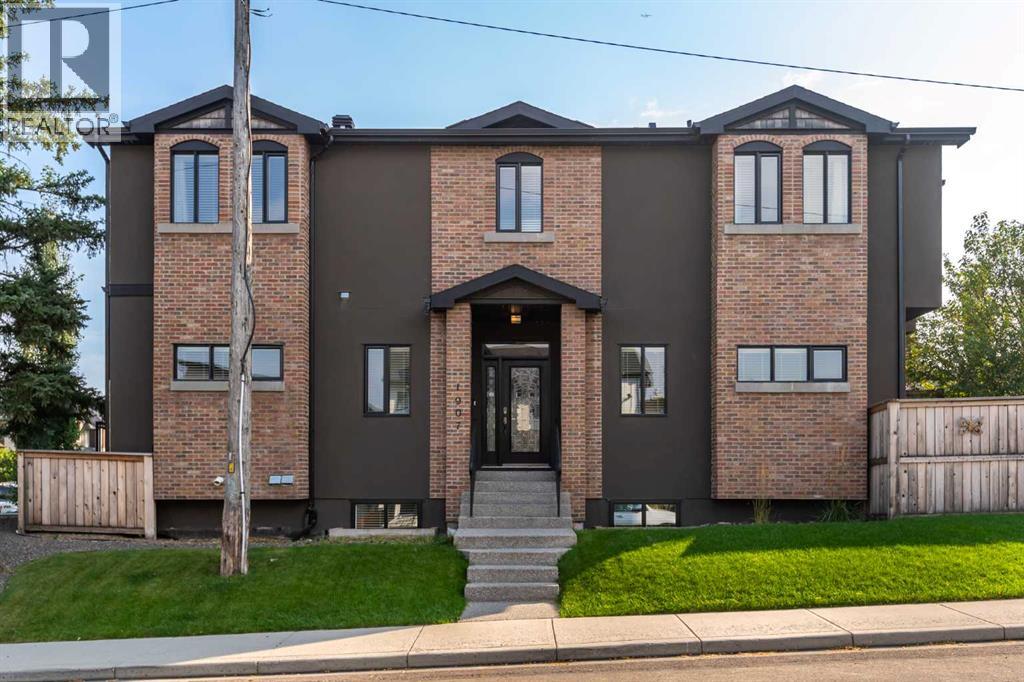 Single Family House for Sale in   Avenue SW Altadore Calgary 