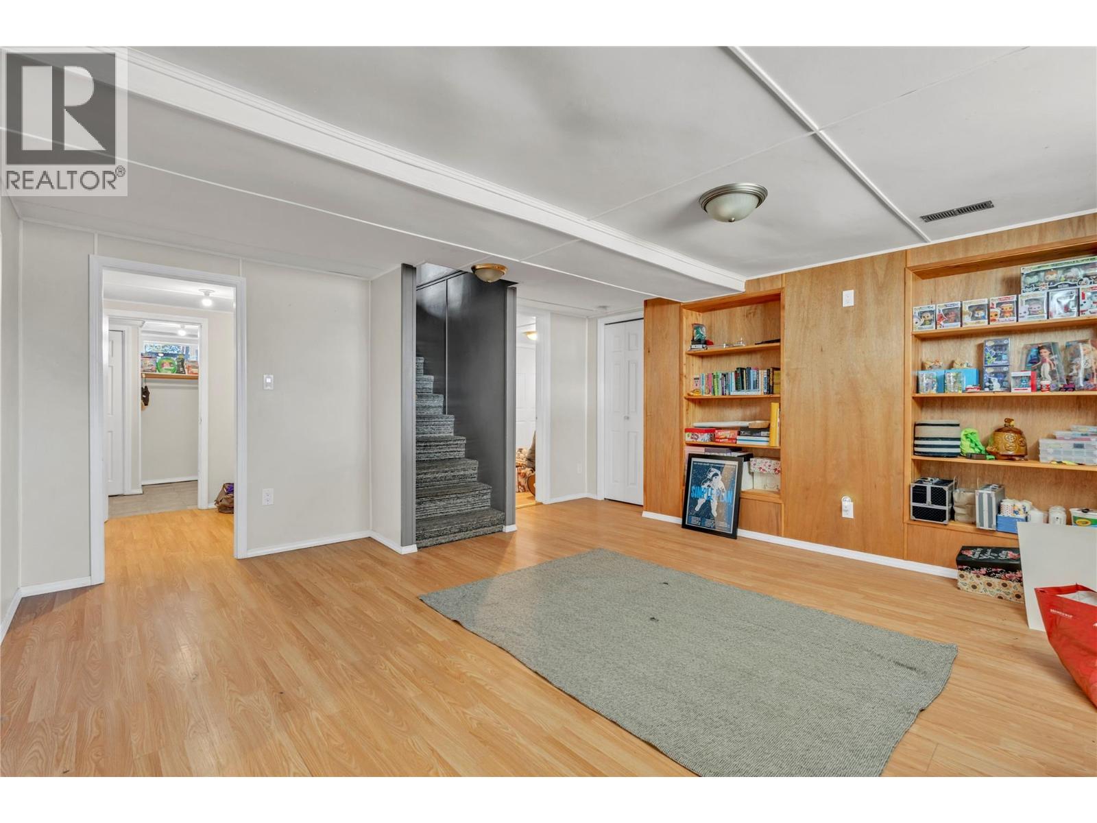  203 MOODY Street, Princeton