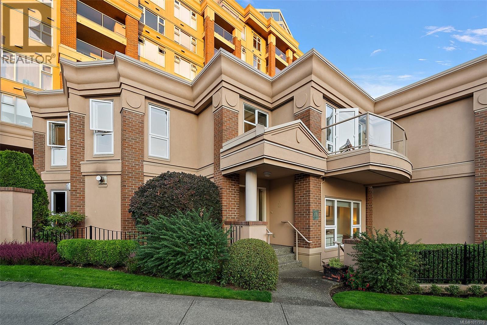 126 75 Songhees Road, Victoria