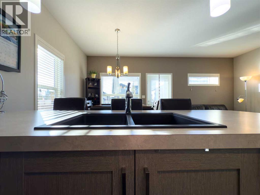 129 Henderson Crescent, Penhold