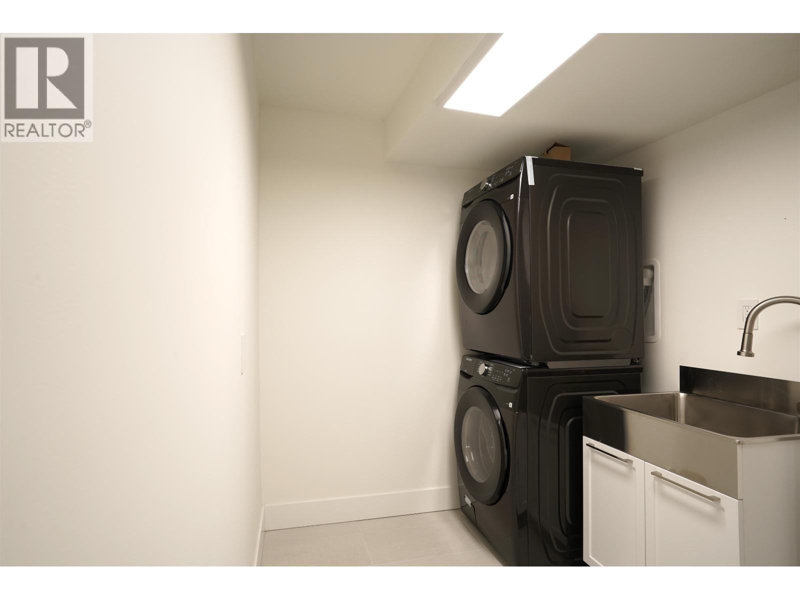 2078 SPRINGER AVENUE, Burnaby