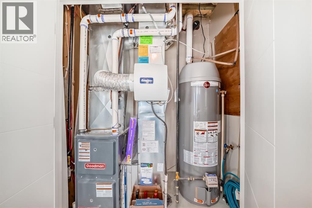 Single Family House for Sale in   Sherwood Square NW Sherwood Calgary 