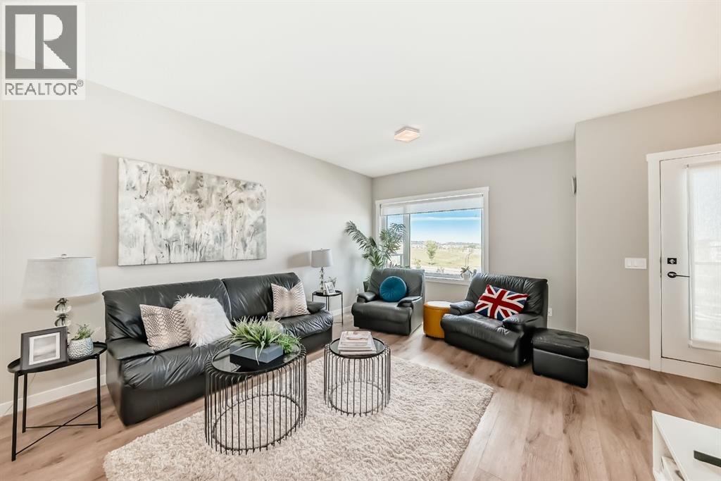 Single Family House for Sale in   Sherwood Square NW Sherwood Calgary 