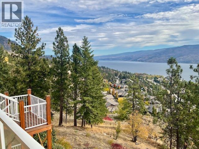 4450 Ponderosa Drive Unit# 204, Peachland