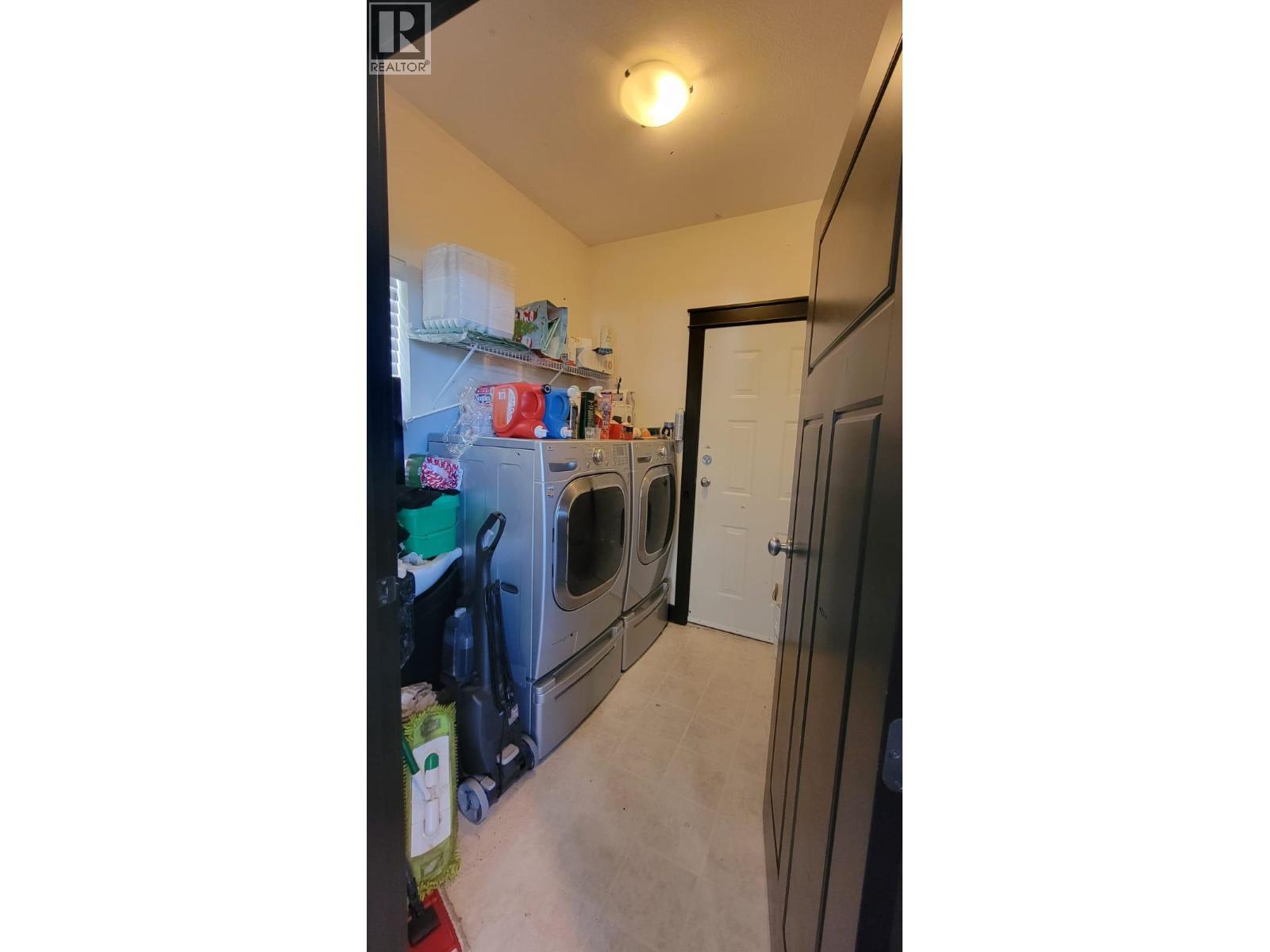 1460 NANTON STREET, Coquitlam