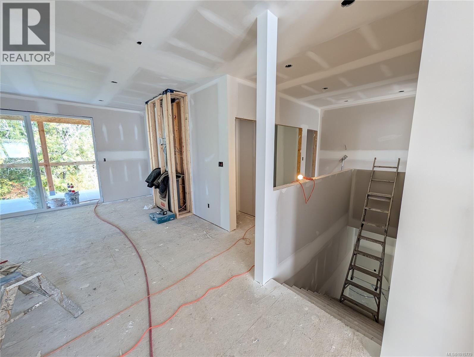 149 EDGEWOOD DR - 22