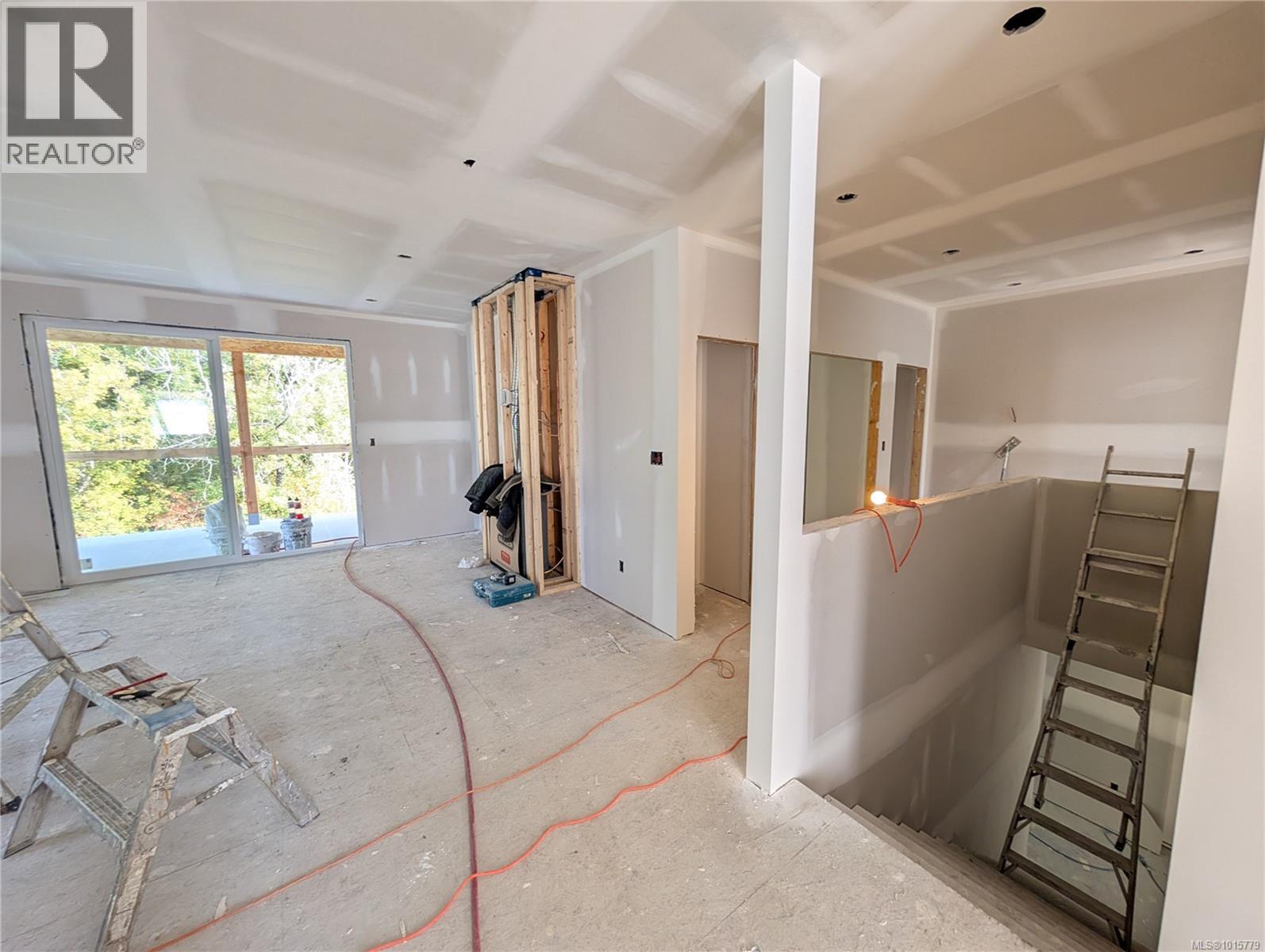 149 EDGEWOOD DR - 23