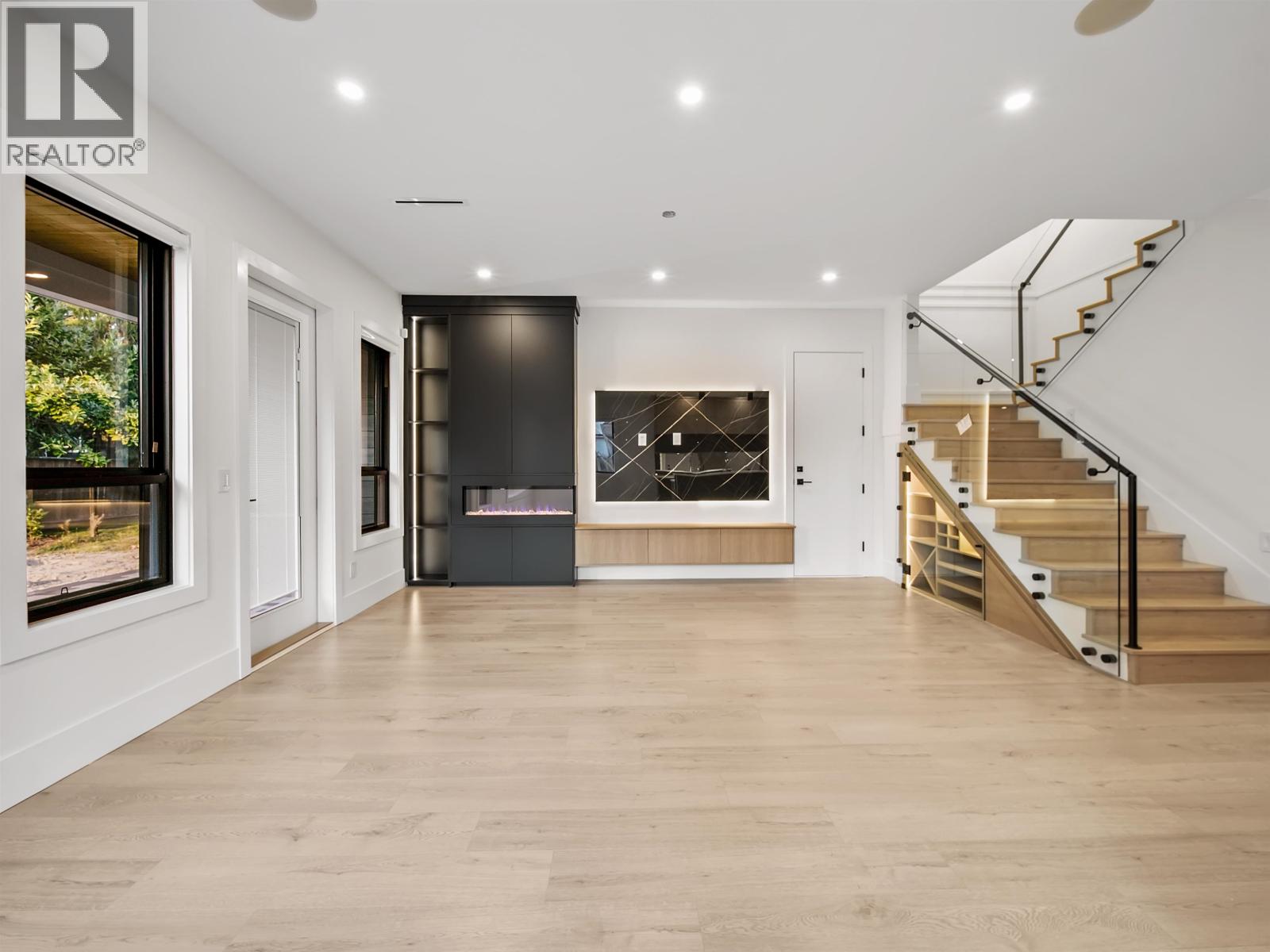 6079 44A Avenue, Ladner