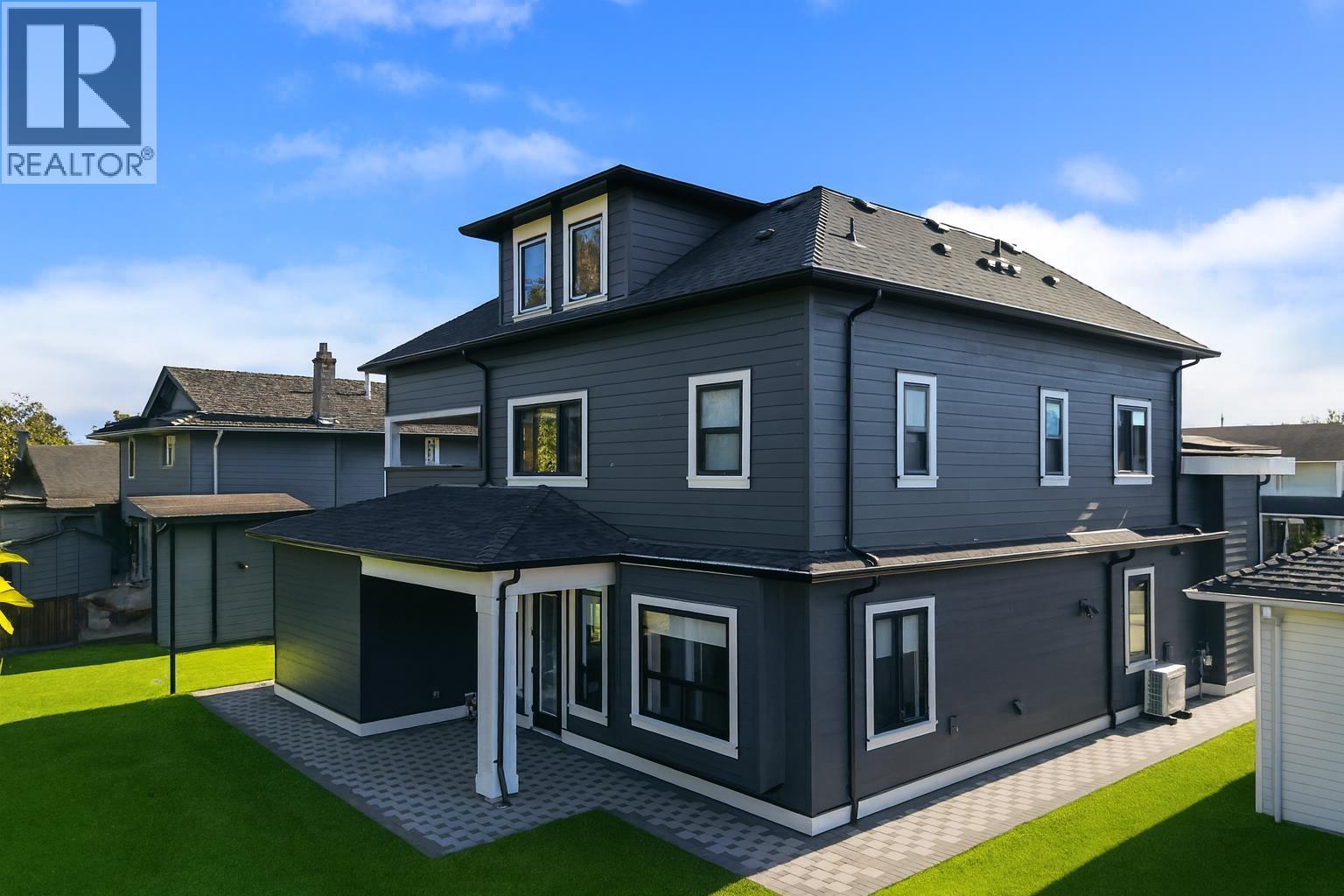 6079 44A Avenue, Ladner