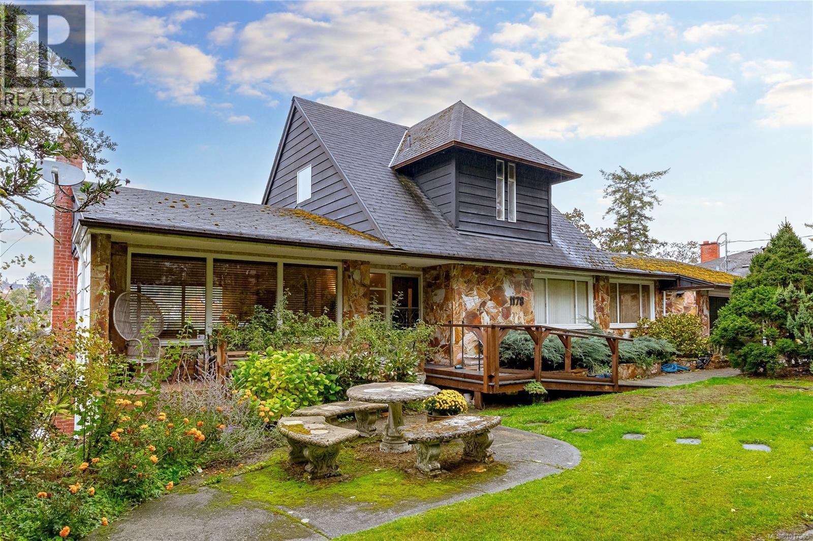  1178 Rhoda Lane, Esquimalt