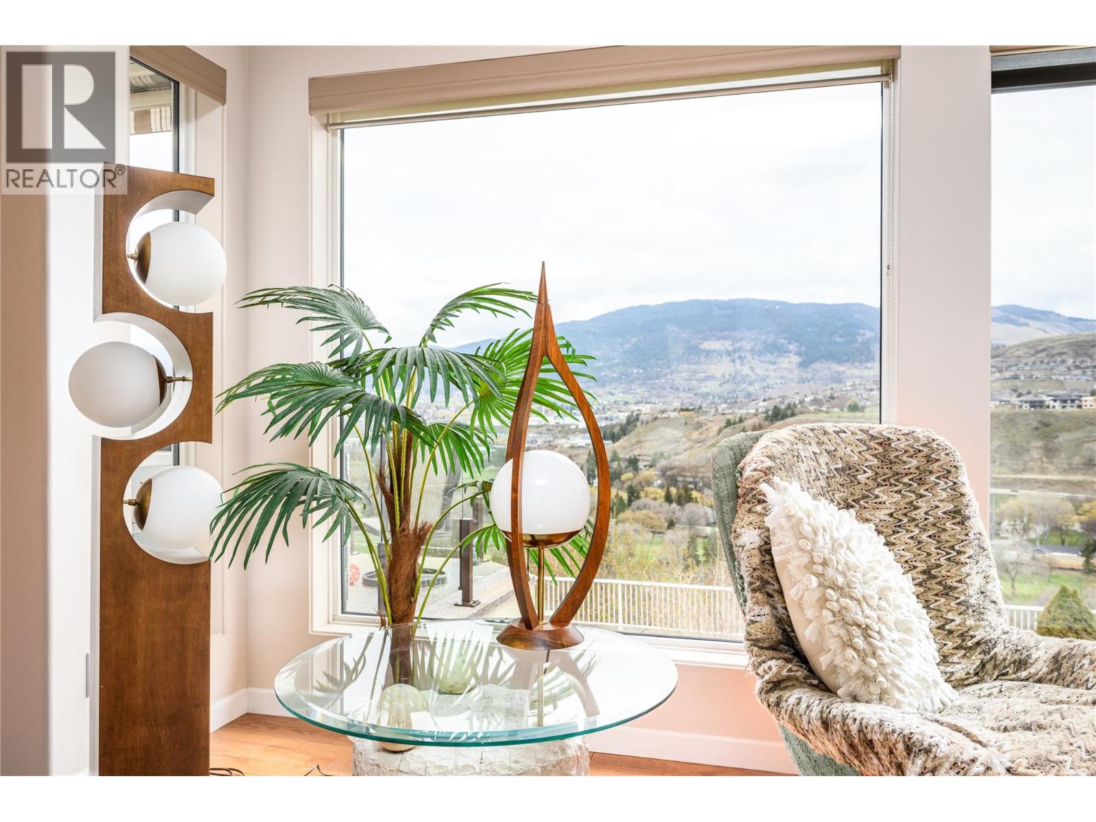  305 Country Estate Place, Vernon