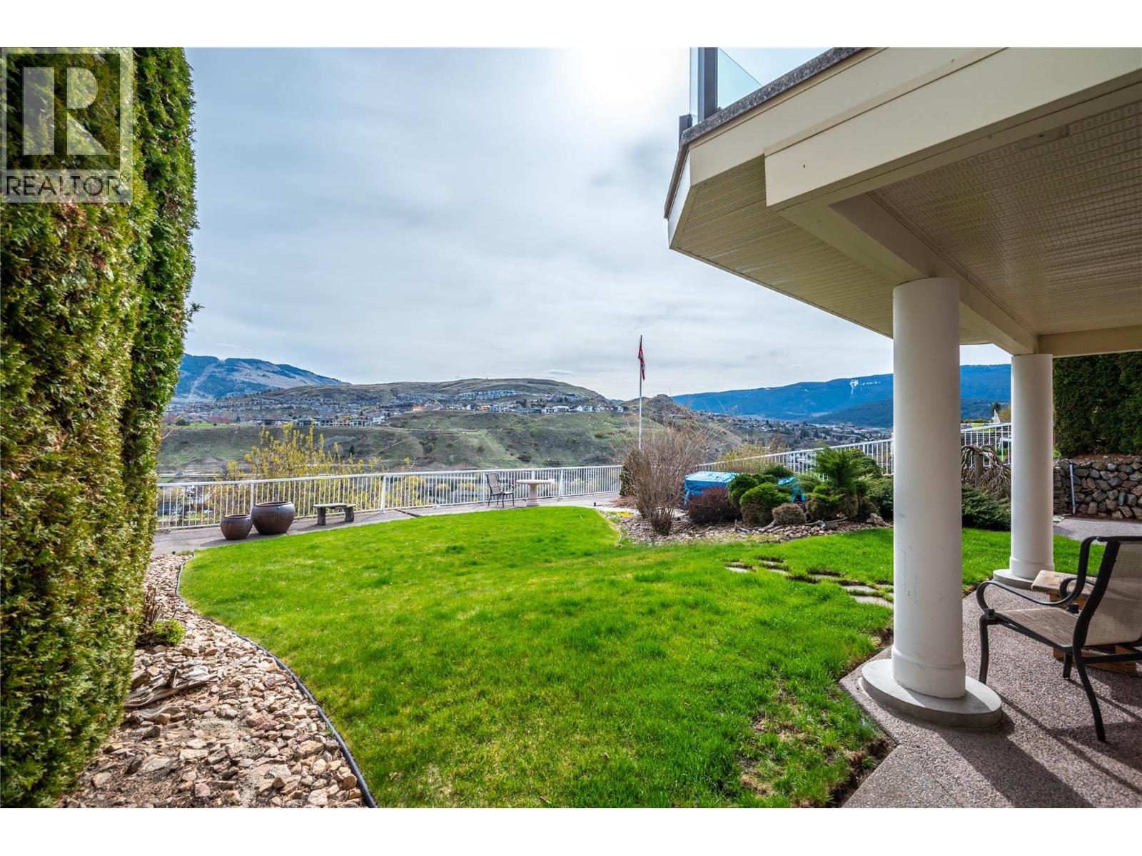 305 Country Estate Place, Vernon