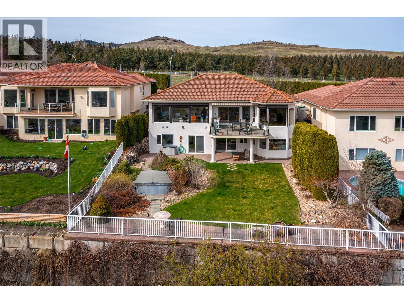  305 Country Estate Place, Vernon