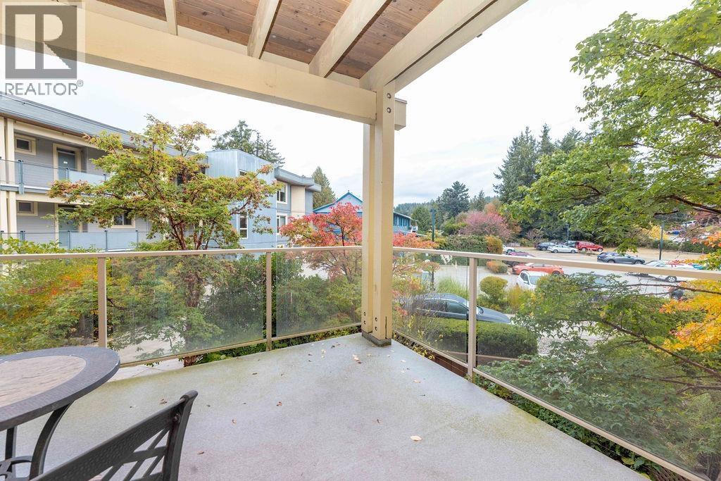 241 5160 DAVIS BAY ROAD, Sechelt