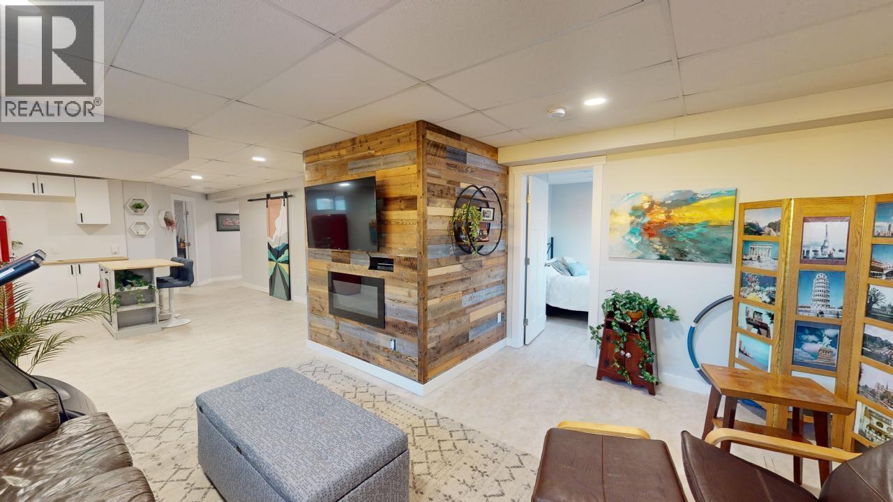 10204 TURNER CRESCENT, Hudsons Hope