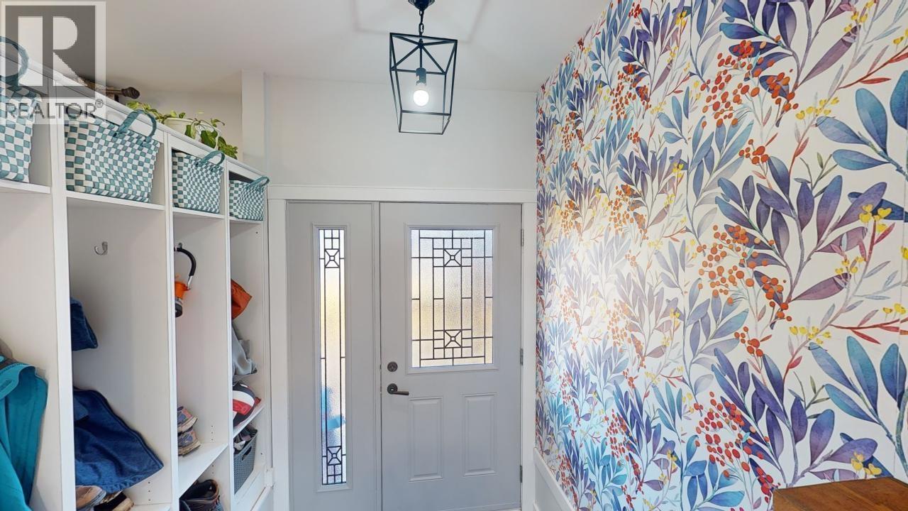 10204 TURNER CRESCENT, Hudsons Hope