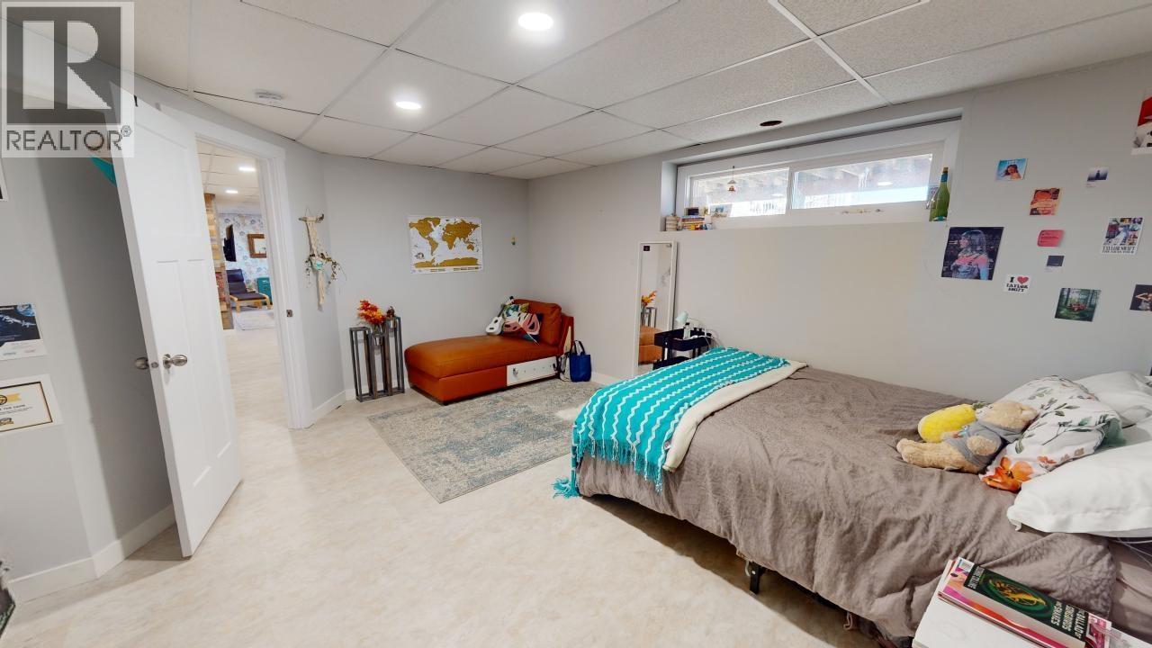 10204 TURNER CRESCENT - 35