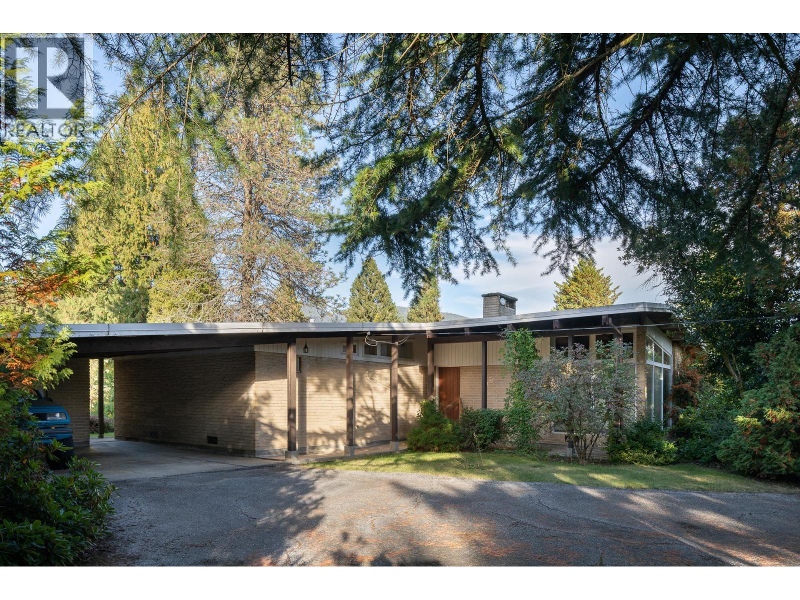 1025 GROVELAND ROAD, West Vancouver