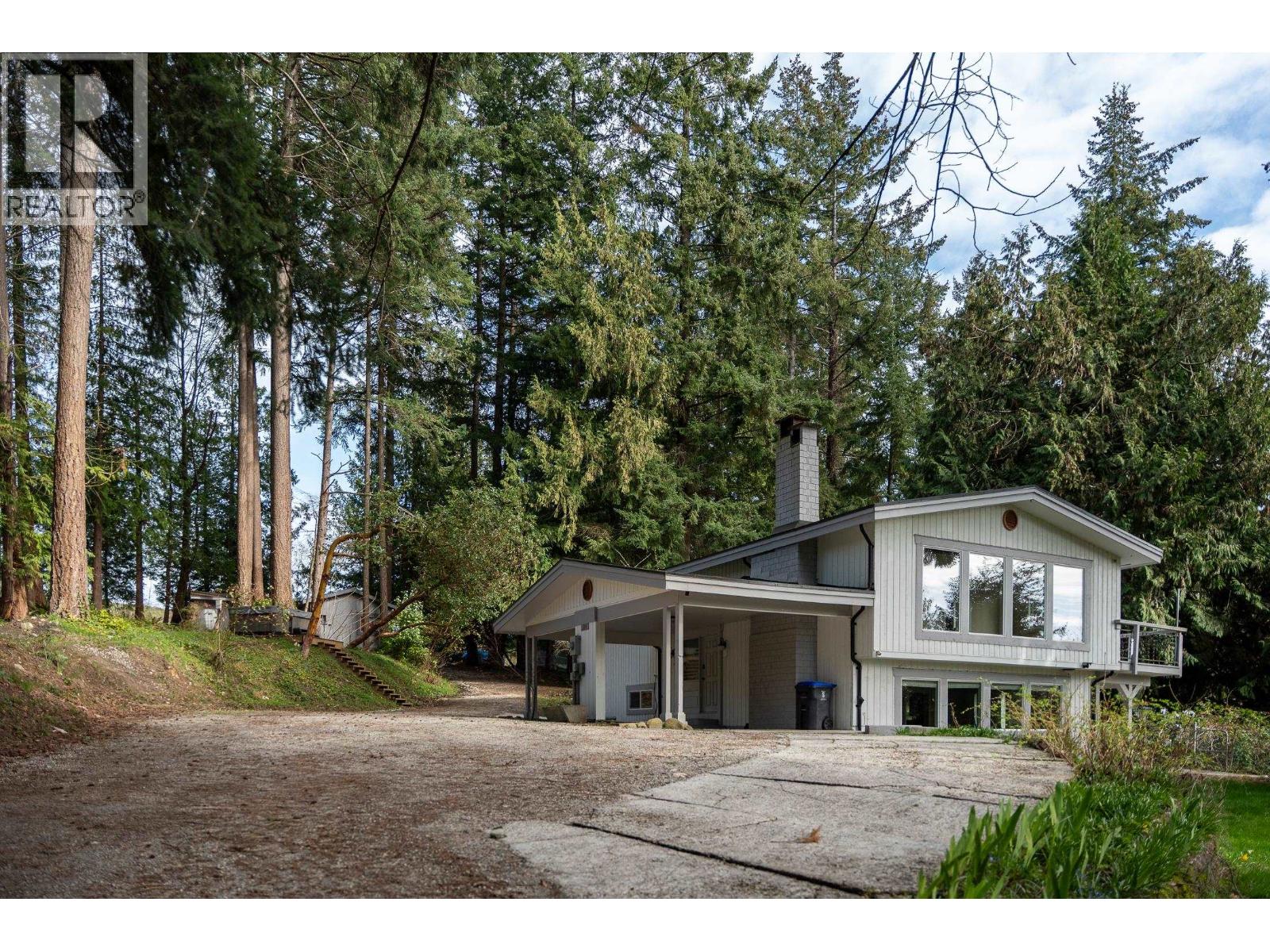 5080 SUNSHINE COAST HIGHWAY, Sechelt