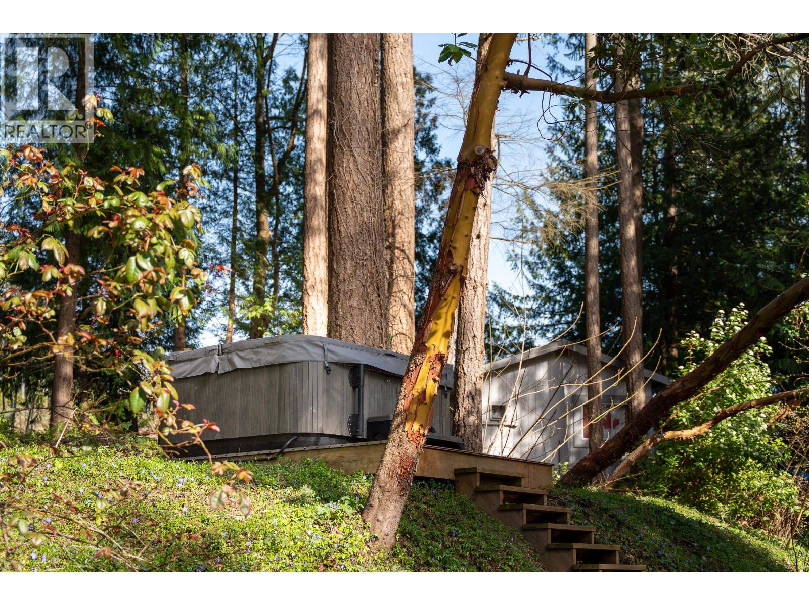 5080 SUNSHINE COAST HIGHWAY, Sechelt