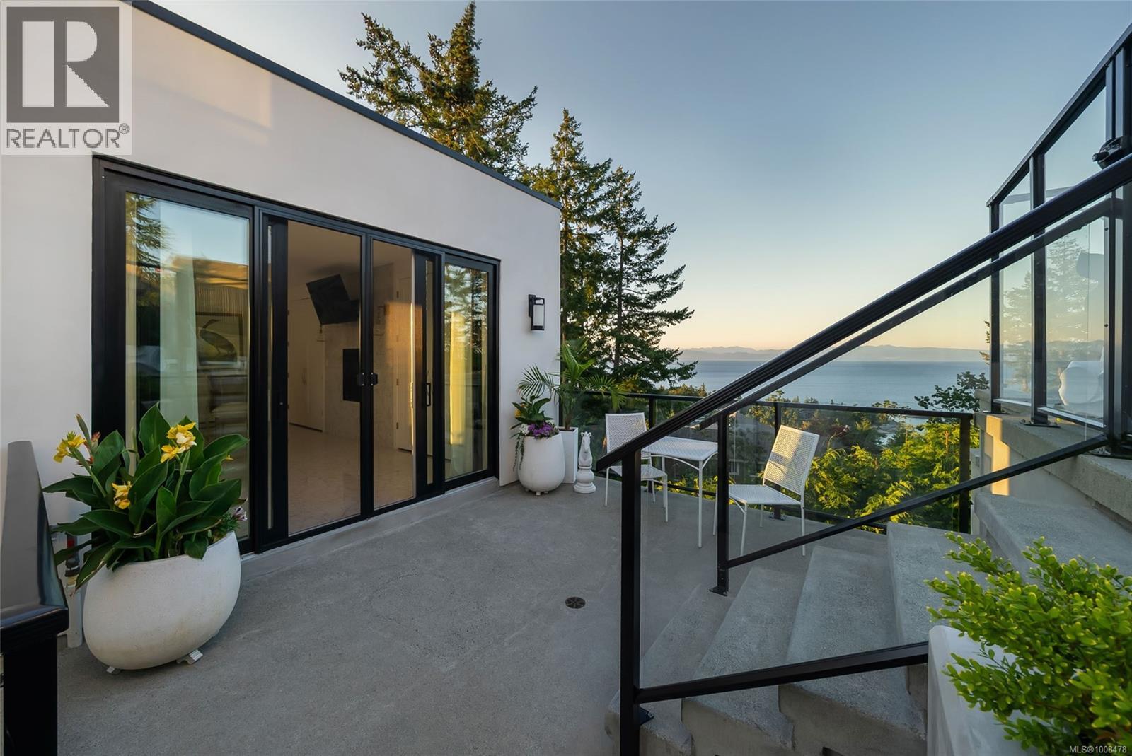 2080 Rolston Pl, Nanoose Bay