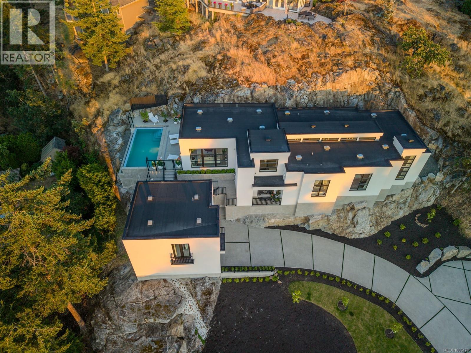 2080 Rolston Pl, Nanoose Bay