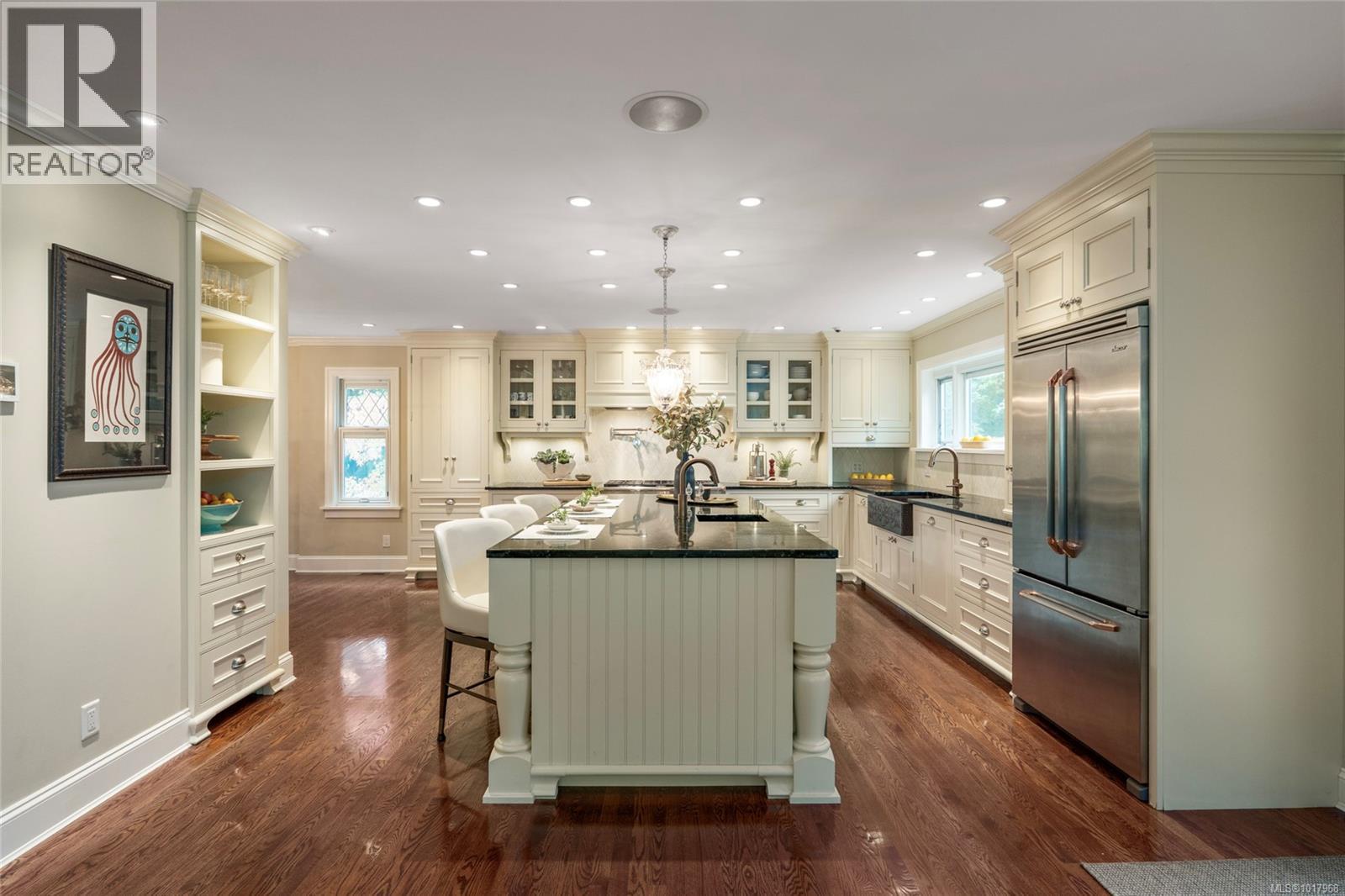  1690 Ash Road, Saanich