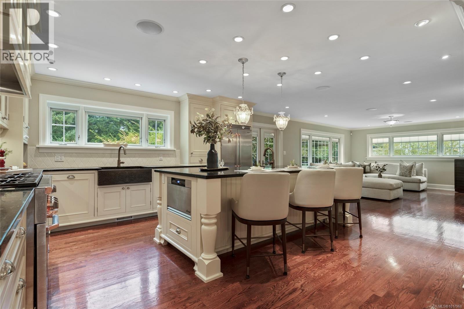  1690 Ash Road, Saanich